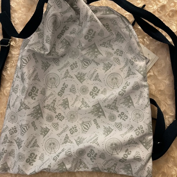 Disney cloth backpack - Picture 2 of 2